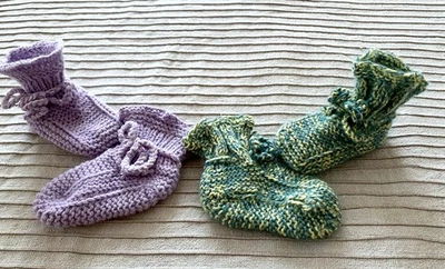 2x Niedliche Handgestrickte warme Baby-Socken Strickschuhe Kinder Schlafsocken - Bild 1 von 4