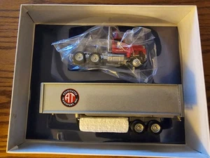 Winross 1:64 Sattelzugmaschine Anhänger Associated Transport Diecast Modell - Bild 1 von 1