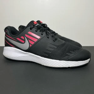 Girls/Womens NIKE Star Runner Black Running Shoes / Size 6.5 Youth - 8 Womens - Picture 1 of 9