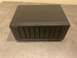 Synology DS1821+ 8 Bay Desktop NAS Enclosure 4GB RAM No Drives - Photo 1/3