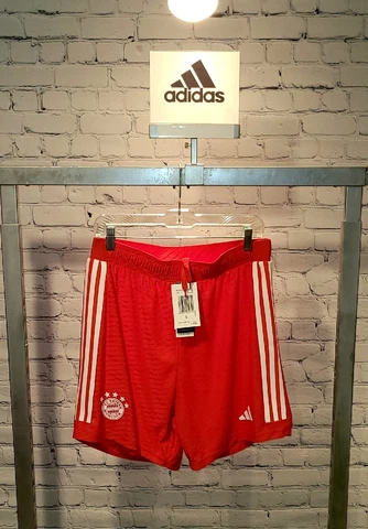 ⚽ L FC BAYERN MUNICH HOME AUTHENTIC SHORTS Cover