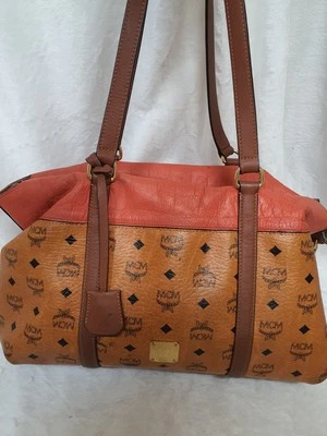 AUTÉNTICO BOLSO DE HOMBRO MCM Coñac Visetos  Foto 1 de 4