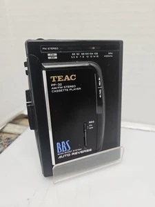 Vintage TEAC PP-32 Cassette Player AM/FM Stereo Radio Bass Boost FUNKTIONIERT - Bild 1 von 4
