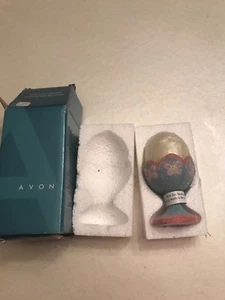 AVON EGG CUP CANDLES BLUE PINK PURPLE BUTTERFLIES - Picture 1 of 2