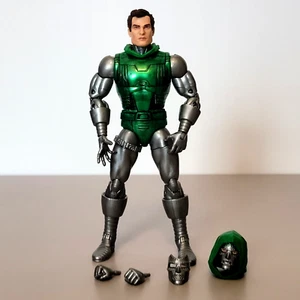 Figura DOCTOR DOOM 6" 2023 Hasbro Marvel Legends Vs Capitana Marvel Paquete de 2 - Imagen 1 de 11