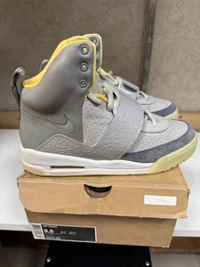 NEW VTG Nike Air Yeezy 1 ‘Zen Grey’ 366164-002 Size 9.5 DMG BOX  - Picture 1 of 8