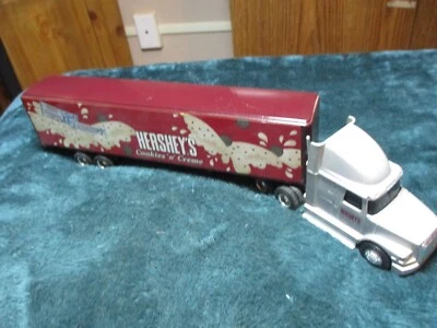 ERTL White GMC Integral Semi Tractor Trailer Hershey Cookies & Crean 1/64 Scale - Image 1 of 4