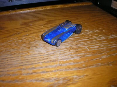 Bonito DE COLECCIÓN Hot Wheel Mattel Pharodox Azul con Rayas Doradas ENVÍO GRATUITO Foto 1 de 4