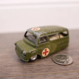 VINTAGE CORGI TOYS # 414 BEDFORD UTILICON MILITARY ARMY AMBULANCE DIECAST 1962 - Picture 1 of 3