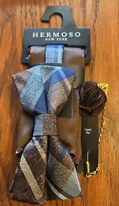 HERMOSO New York Men’s Bow Tie, Pocket Square & Lapel Pin Set, Brown & Blue. NWT - Picture 1 of 6