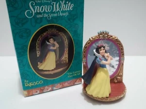 Enesco The Fairest One of all Snow White Disney Ornament & 7 Dwarfs Magic Mirror - Picture 1 of 12