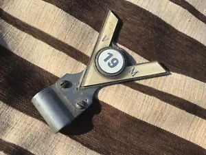 VINTAGE V M CAR BADGE 19 COMPANY OF VETERAN MOTORISTS - Picture 1 of 2
