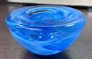 Kosta Boda Blue Swirl Kunstglas Votivschale 4 1/2" skandinavisch signiert mit Etikett - Bild 1 von 11