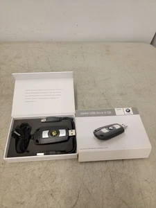 Neu im Karton Original BMW M Power Key Fernbedienung Stil USB Flash Drive Speicherstick Disk 8GB - Bild 1 von 12