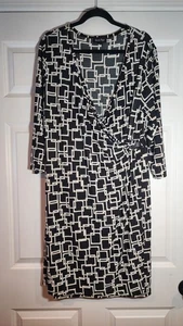 Charlie Paige Midikleid dehnbar geometrisch schwarz und creme 3/4 Arm XL - Bild 1 von 6