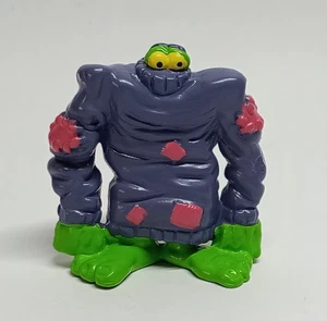 Thingz that Go Bump in the Night #28 The Sweater Thing - Picture 1 of 6