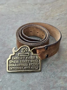 Vintage Messing Gürtelschnalle & Ledergürtel Größe 34 - Münze einfügen Reißverschluss gut schütteln...  - Bild 1 von 4