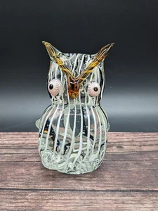 Mundgeblasene Kunst Glas Eule Briefbeschwerer Figur weiße Streifen 5" - Bild 1 von 7