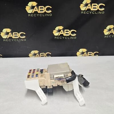 2004 Toyota Avalon XL 3.0L Cabin Fuse Box Relay Junction Module Assy. - Image 1 of 4