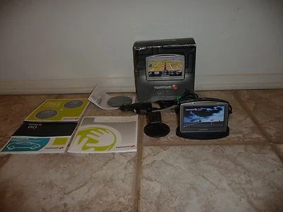 TomTom GO 720 4.3-Inch Widescreen Bluetooth Portable GPS Navigator - Image 1 of 4