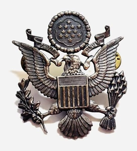 De colección USAF Oficial de la Fuerza Aérea Sombrero Insignia Pin TORNILLO TRASERO INSIGNIA GRANDE - Imagen 1 de 4
