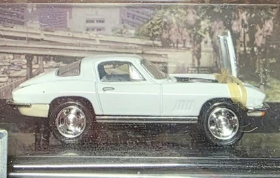 Corvette Sting Ray 1967 Hot Wheels Collectibles blanco caja negra edición limitada Foto 1 de 4