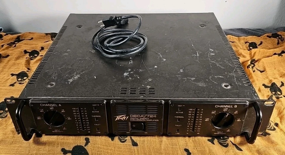 Peavey USA DECA/724 Digital Professional Stereo Power Amplifier One Line Fault - Image 1 of 4