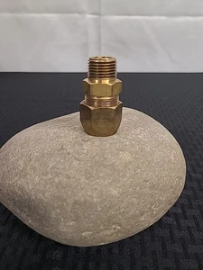 AutoSnap Straight Pipe Fitting Brass 1/2" FGP-SFST-500 TracPipe - Picture 1 of 5