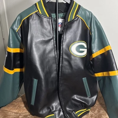 G-III Green Bay Packers Football Large Jacket - Image 1 of 4