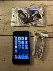 Apple iPod Touch 2nd Gen 8GB BLACK USED BUNDLE MC086LL CLEAN STRONG BATTERY - Picture 1 of 13