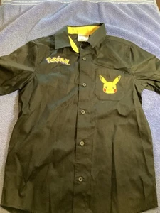Pokémon Black Short Sleeved Button Up Shirt Yellow Collar Kids Small Pikachu Poc - Picture 1 of 9