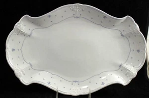 Plato Tirschenreuth Fleur De Lis azul 15,5 pulgadas 33024 forma baronesa - Imagen 1 de 4