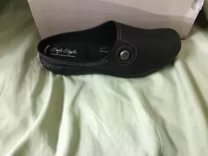 New Women’s Soft Style Jamila #HSS1260-001 Black Size 8.5 Wide - Picture 1 of 6