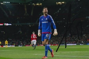 TOMAS MEJIAS HAND SIGNED 6X4 PHOTO - FOOTBALL AUTOGRAPH - MIDDLESBROUGH. - Picture 1 of 1