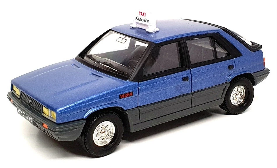 Corgi 1/36 Scale CC06401 - Renault 11 Taxi - A View To A Kill 007 Bond - Image 1 of 4