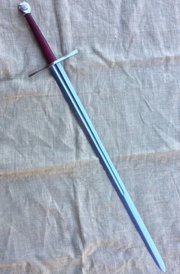 Herramienta personalizada hecha a mano D2 acero blindado caballeros espada vikinga combate templario espada Foto 1 de 4