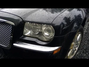 Driver Left Headlight Halogen With Projector Fits 08-10 300 247216 - Picture 1 of 12
