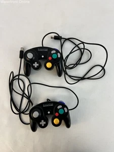 Nintendo Dol-003 Lot of 2 GameCube Controller - Picture 1 of 6