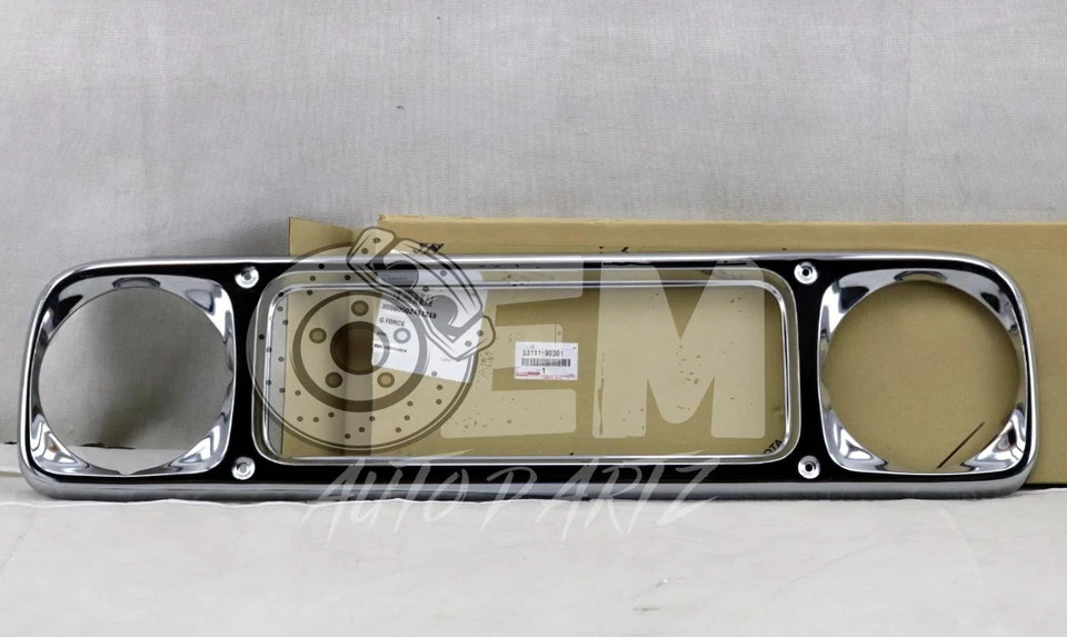 Rejilla de radiador cromada OEM 53111-90301 para Toyota FJ40 FJ45 BJ40 serie 40 NUEVO Foto 1 de 1