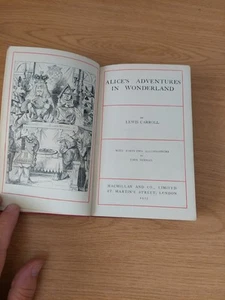 Alice's Adventures in Wonderland - Lewis Carroll 1925 Macmillan pocket classic - Picture 1 of 19