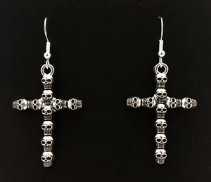 Silver coloured dangle earrings, Skull Cross, Halloween, Gothic - Picture 1 of 1