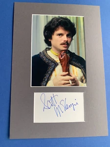 SCOTT McKENZIE (†2012) signed Briefkarte/Passepartout 20x30 Autogramm - Bild 1 von 2