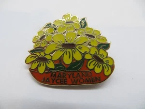 Prendedor de mujer Maryland Jaycee JAYCEES esmalte flores amarillas de colección - Imagen 1 de 2