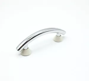 10 Bügelgriffe/Möbelgriffe, Kunststoff, LA 64 mm,chromfarben, weiß, Nr. 3491 - Bild 1 von 6