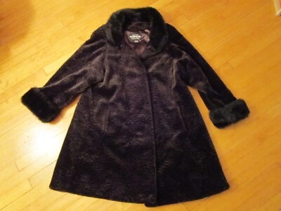 Abrigo de piel sintética Olympia Limited Dk. Marrón Mujer XL-XXL (ver medidas) Foto 1 de 4