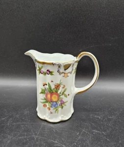 I Godinger & Co. Yorkshire Porcelain Creamer Fruit Butterflies Insects Gold - Picture 1 of 8