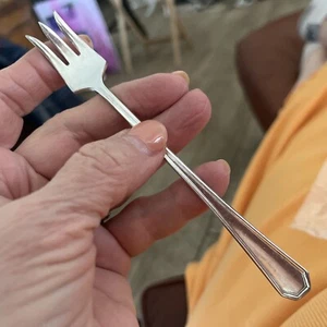 5.75” Trident Pickle Fork, antique Silver Plate - Picture 1 of 4