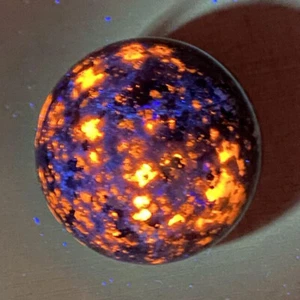 1pc Natural Yooperlite Ball Quartz Crystal Polished Sphere Reiki Healing 4-8cm - Picture 1 of 9
