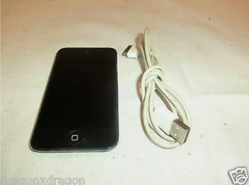 Apple iPod Touch 4.Generation Schwarz 8GB, 1 Jahr Garantie - Bild 1 von 1