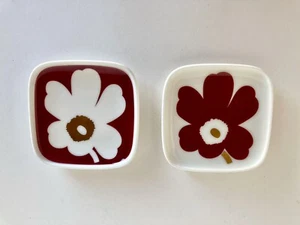 Marimekko Oiva Unniko Small Ceramic Plates Burgundy Gold White Floral 3 7/8" - Picture 1 of 5
